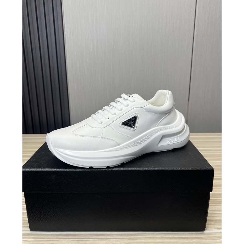 Pra*a casual shoes